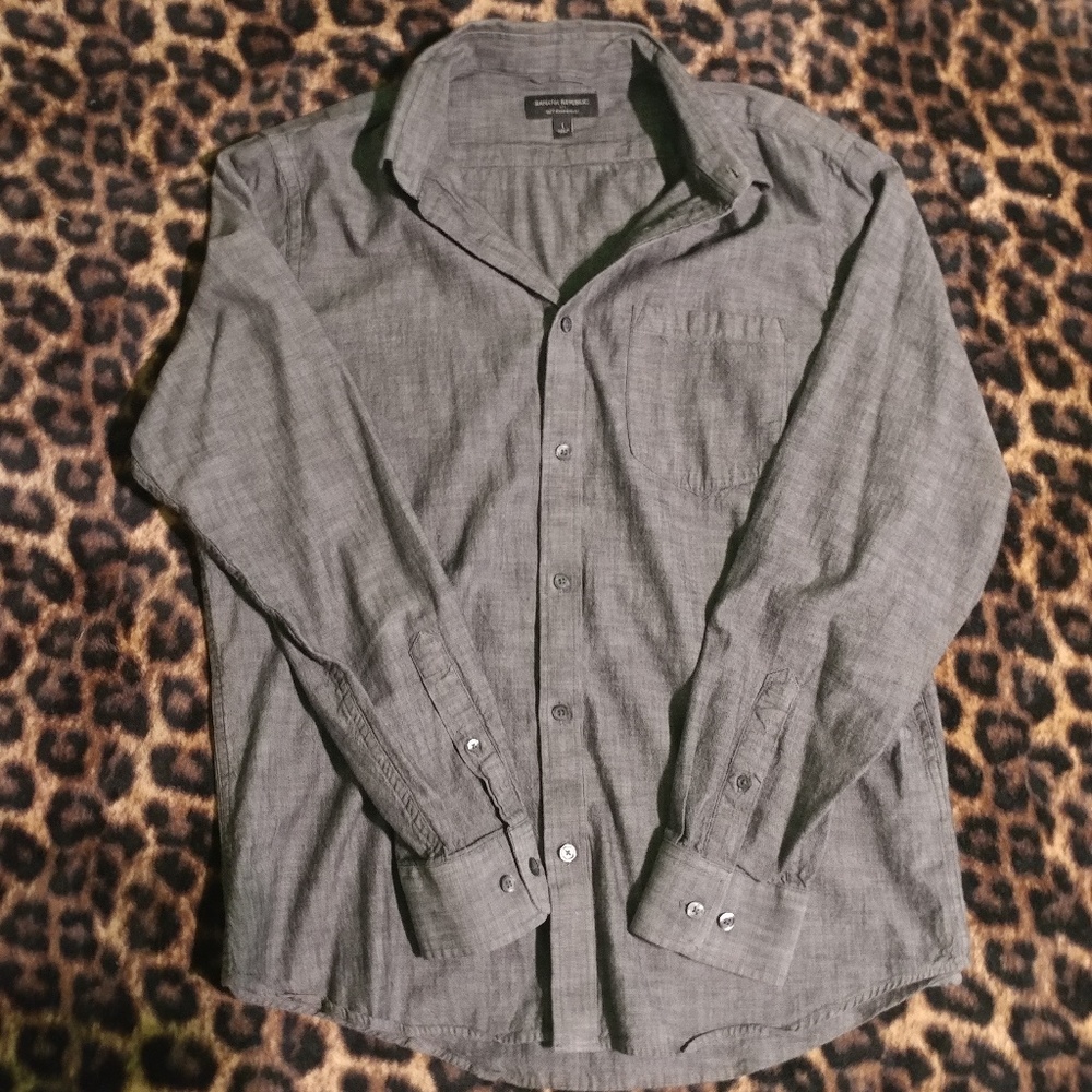 Banana Republic slim-fit chambray shirt!